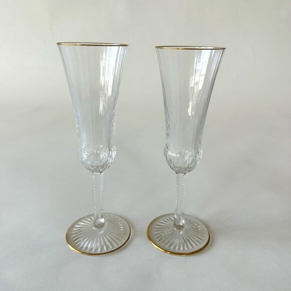 St. Louis Apollo Set of 2 Gold Rimmed Etched Crystal Champagne Flutes Glasses - Picture 1 of 3